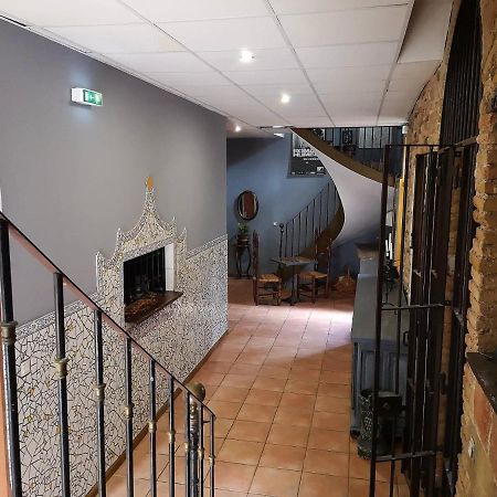 Saint-Hippolyte  El Castell Embruixat酒店 外观 照片