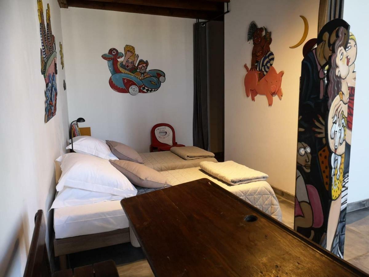 Saint-Hippolyte  El Castell Embruixat酒店 外观 照片